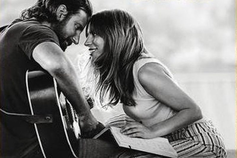 Voor deze filmvraag zoeken we de naam van een film uit 2018, geregisseerd door Bradley Cooper. Hij speelt ook de hoofdrol. Het is de 3de remake van een film uit 1937, geregisseerd door William A. Wellman. Graag de naam van deze film.