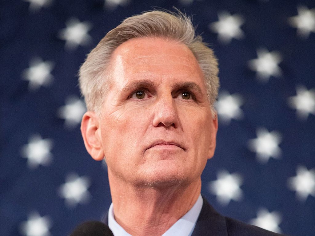 Een unicum in de Amerikaanse geschiedenis: Deze republikein werd weggestemd als voorzitter van het Huis van Afgevaardigden. Matt Gaetz diende de motie in nadat de voorzitter een deal sloot met de Democraten over een noodbegroting om een shutdown van de overheid tegen te gaan. Weet jij de naam van deze afgezette voorzitter?