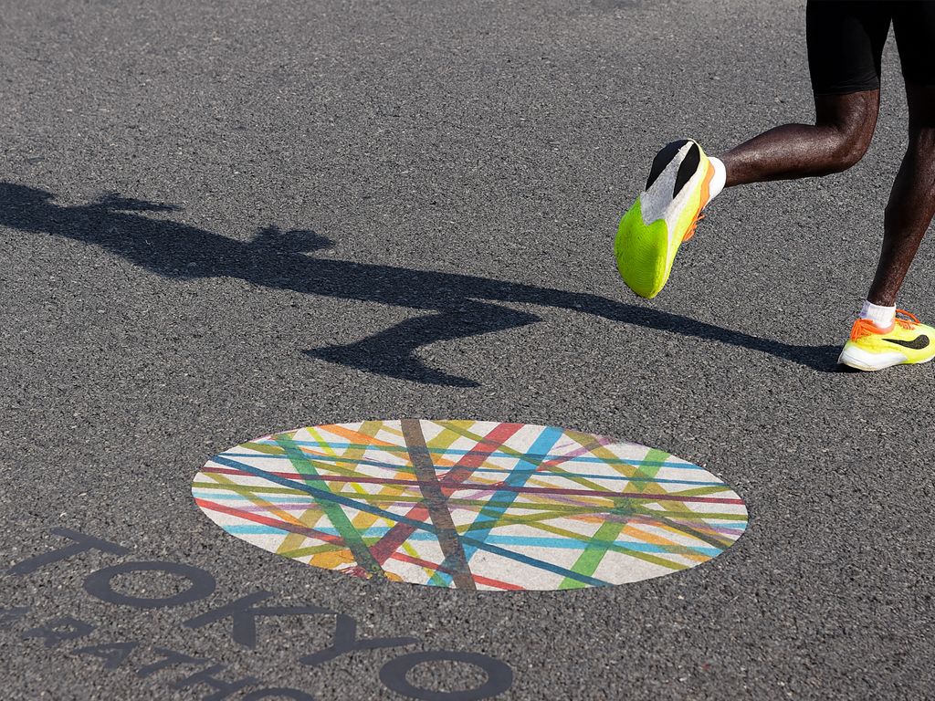 België doet mee op de marathon sinds deze Gentenaar van Somalische afkomt brons pakte op de olympische spelen van Tokio. Een jaar later herhaalde hij dat kunstje op het wereldkampioenschap. Hoe heet deze man die ook Europees recordhouder is?