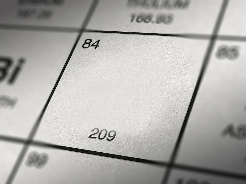 Welke radioactieve element, ontdekt door Marie en Pierre Curie in 1898, werd vernoemd naar Marie's geboorteland?